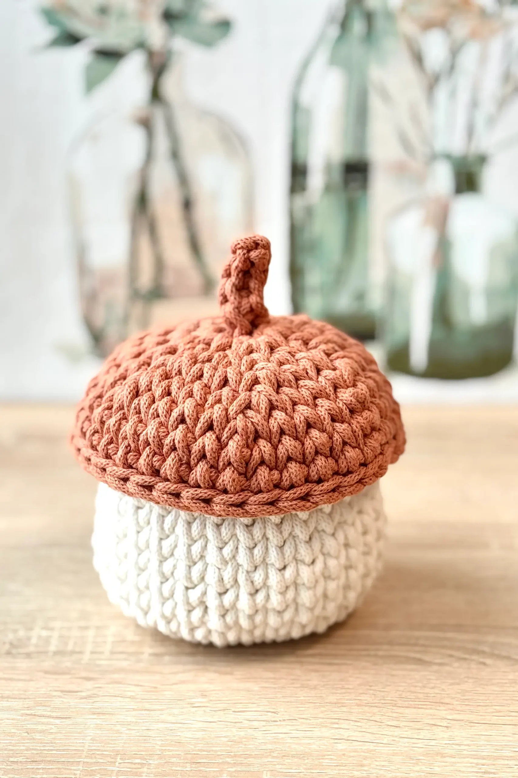 heegeldatud tammetõru korv terrakota