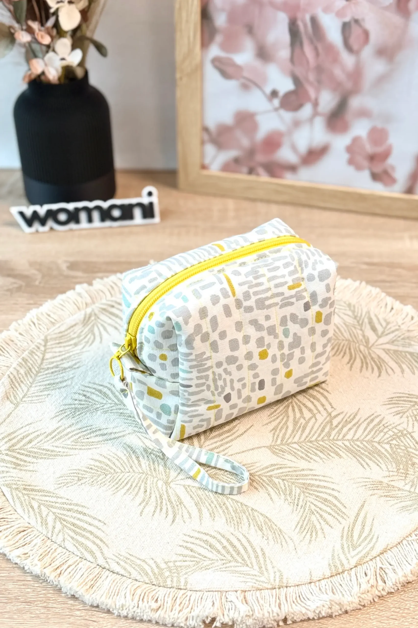 meigikott hallid triibud