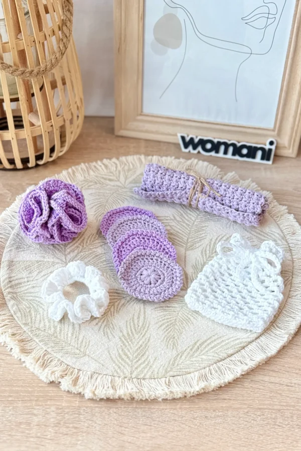 heegeldatud hoolitsuskomplekt lavendlipõld