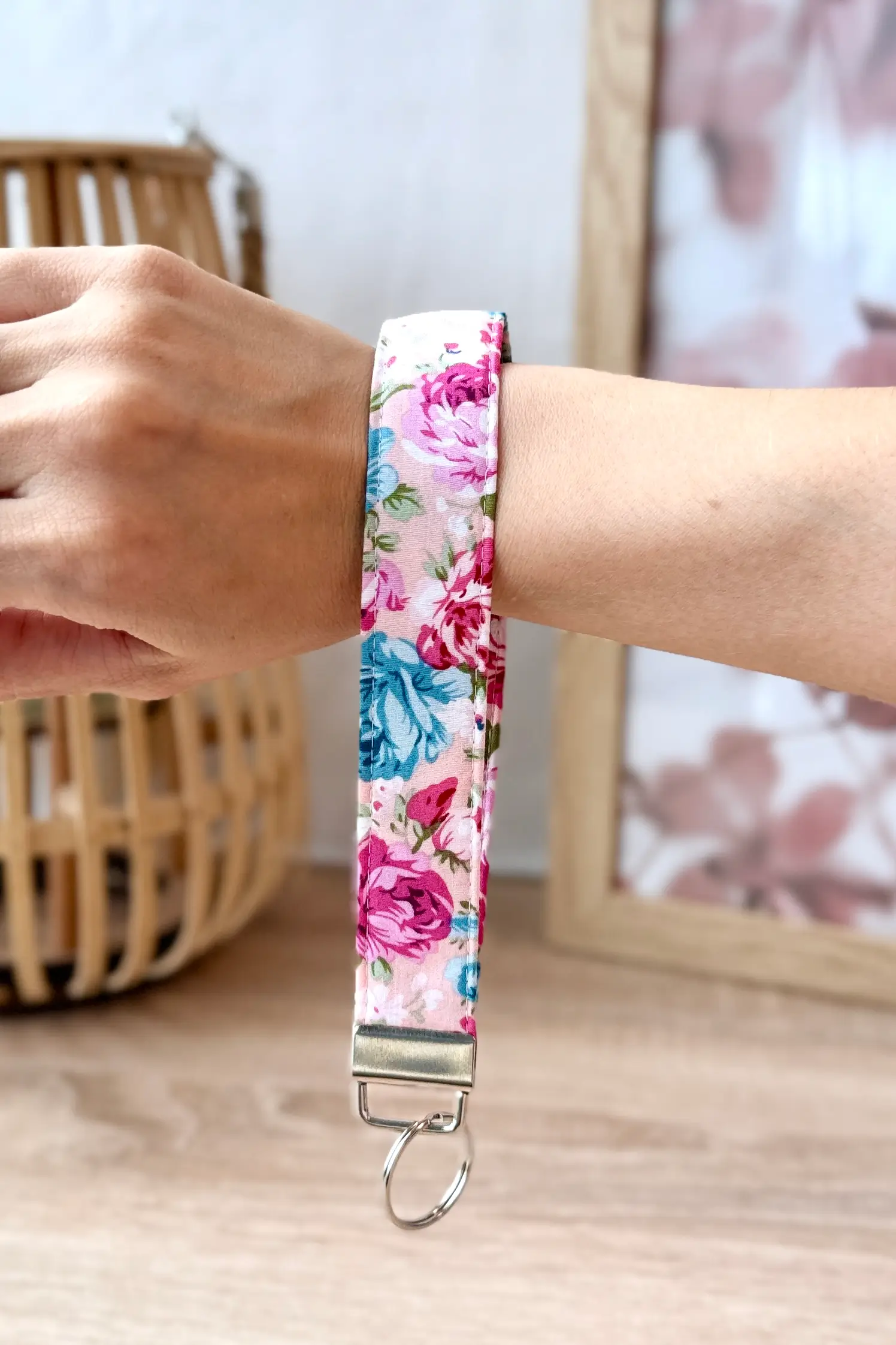 võtmehoidja_roosad_roosid