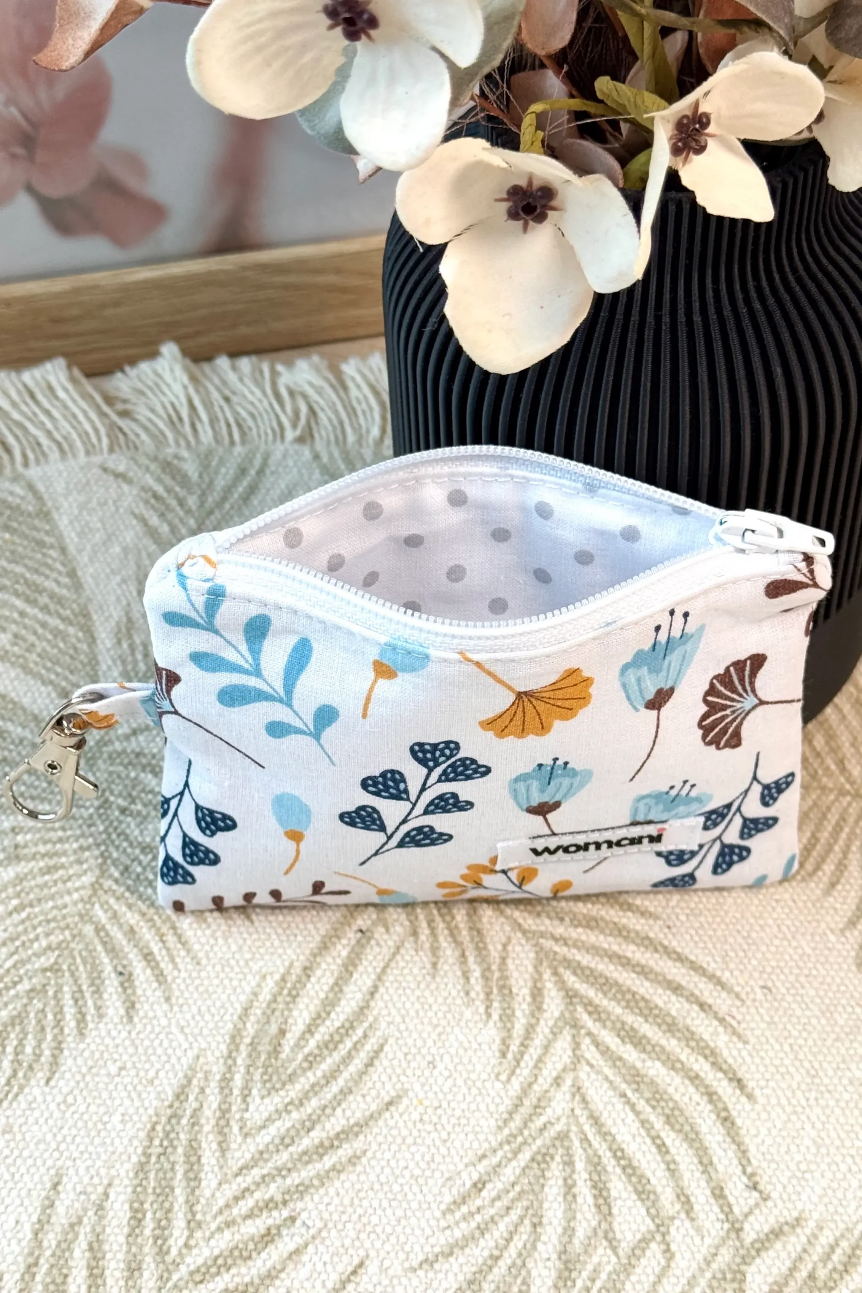 minikott sinised lehed