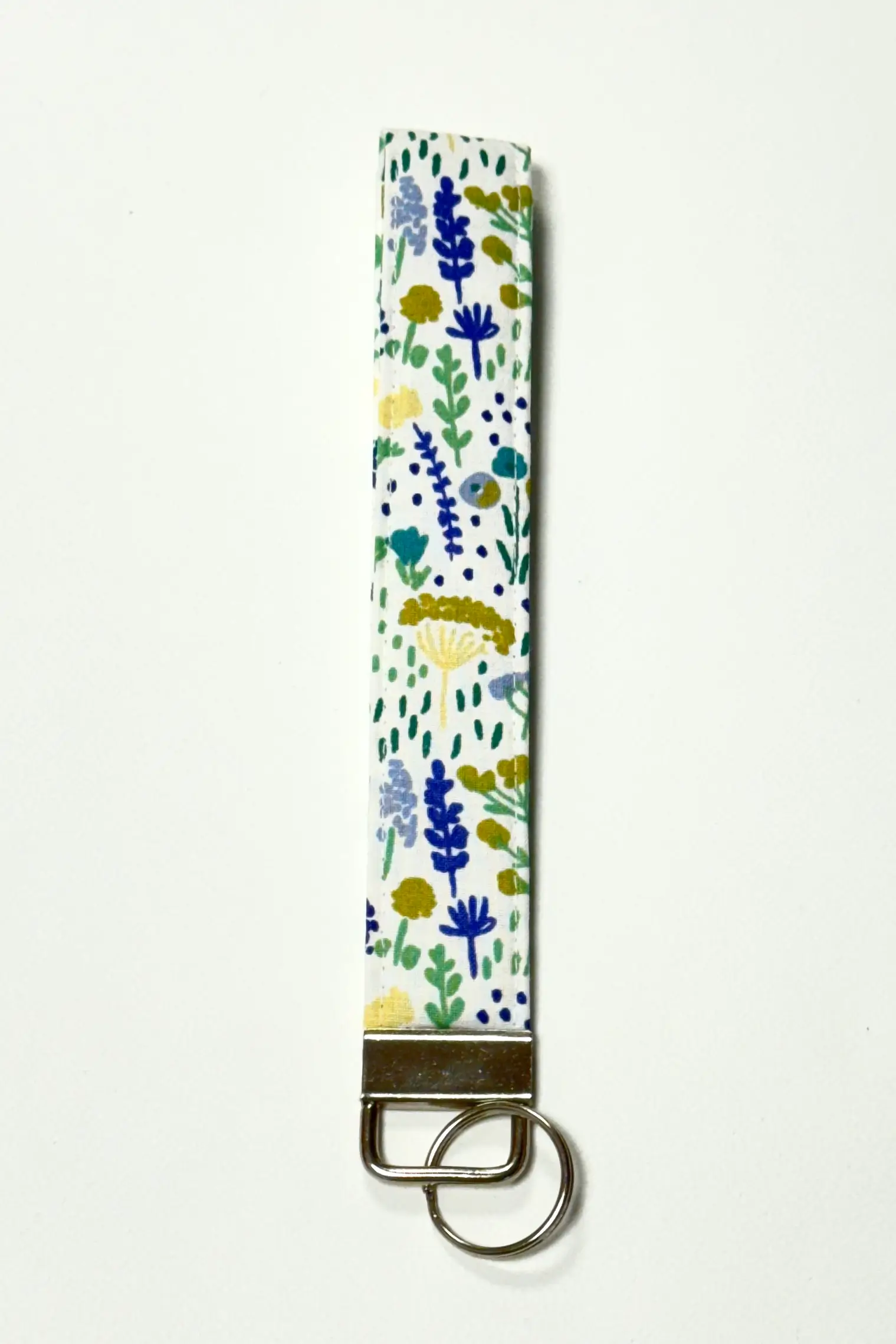 võtmehoidja sinised õied