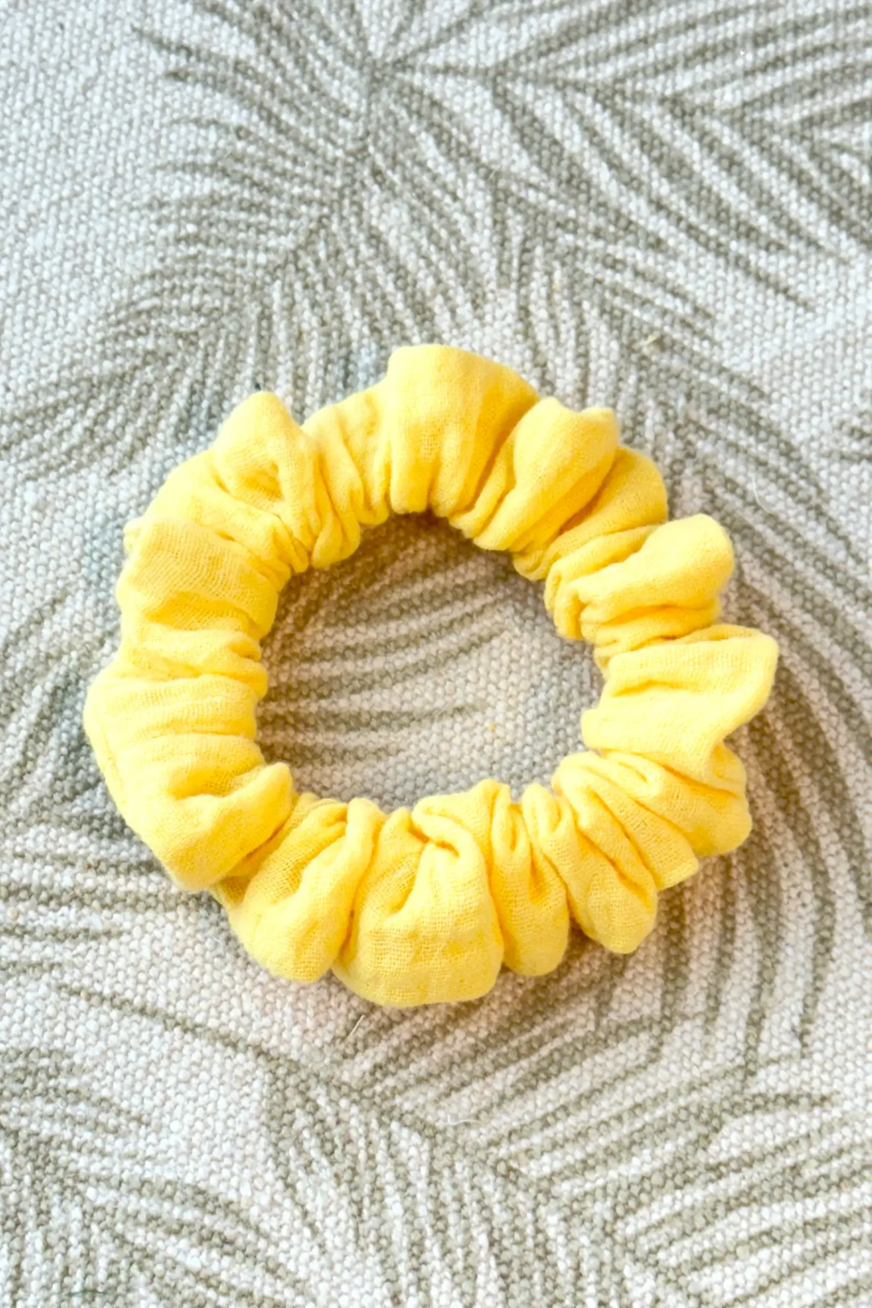 juuksekumm kollane s