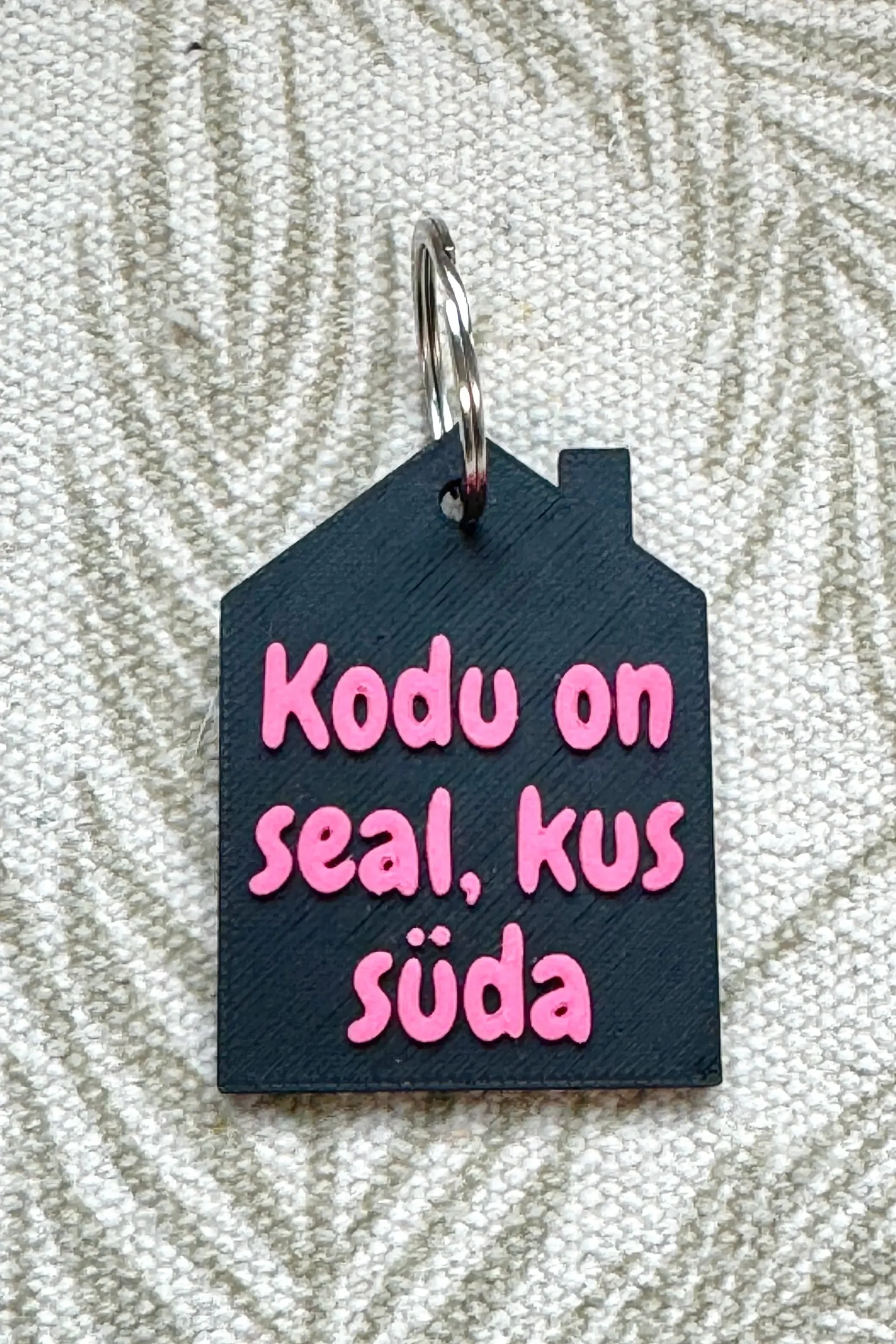 IMG_1777 3D võtmehoidja roosa must